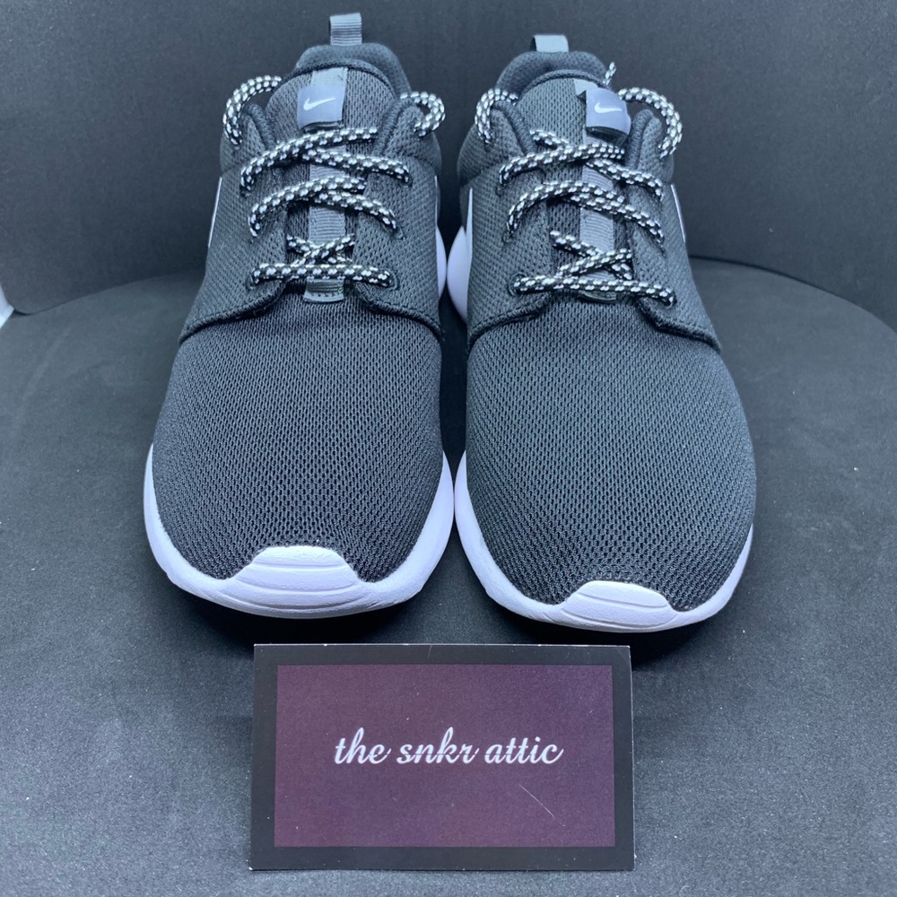 ❗️SOLD❗️Nike Roshe One 
Black/White-Dark Gray